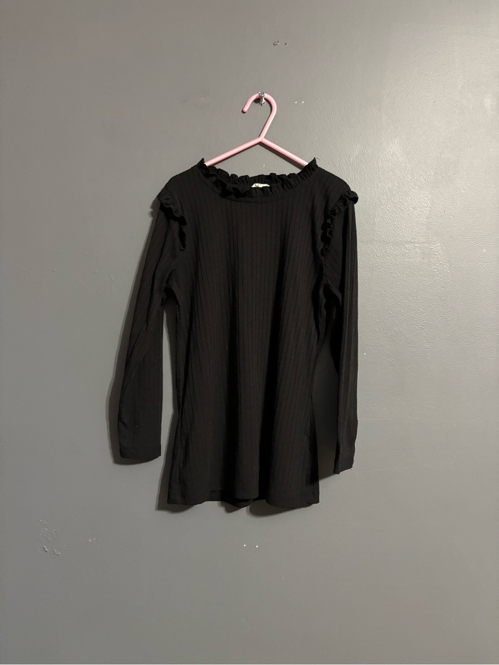 Hayden girls Black fitted Ruffle accent fall neutral Long Sleeve Top girls L